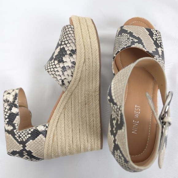 Nine West Sandals Womens 9M Cream Black Faux Snakeskin Platform Wedge Shoes - Picture 5 of 9